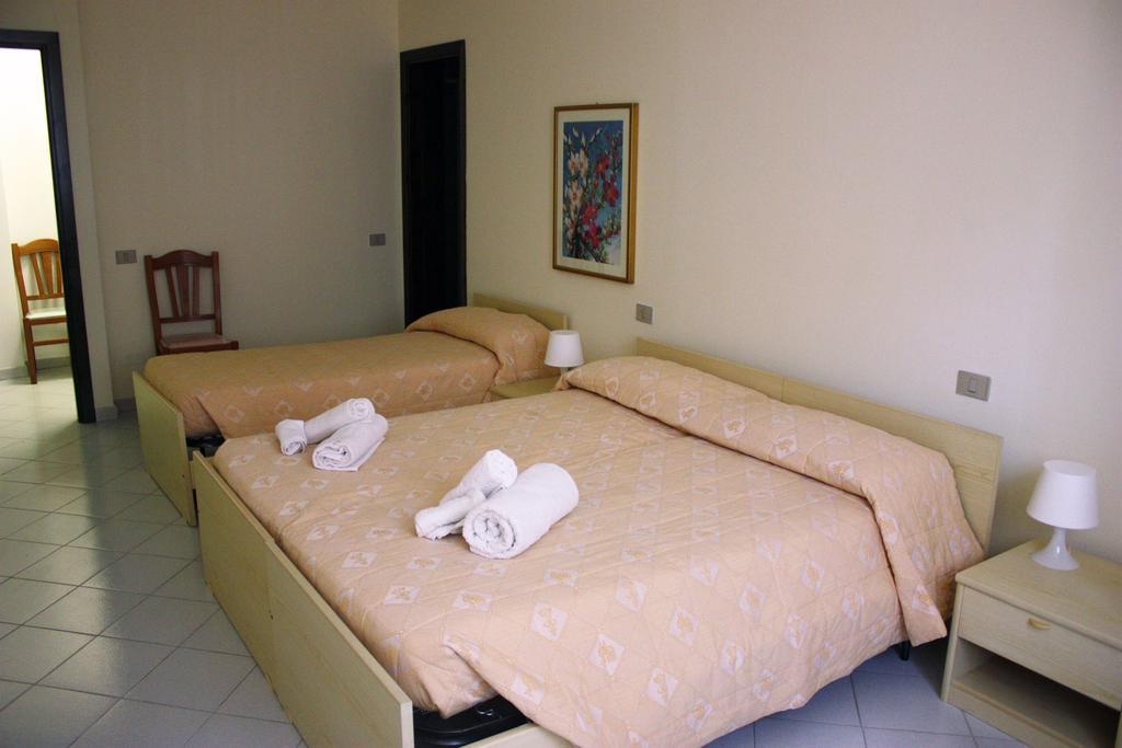 Hotel La Pineta Arborea Luaran gambar